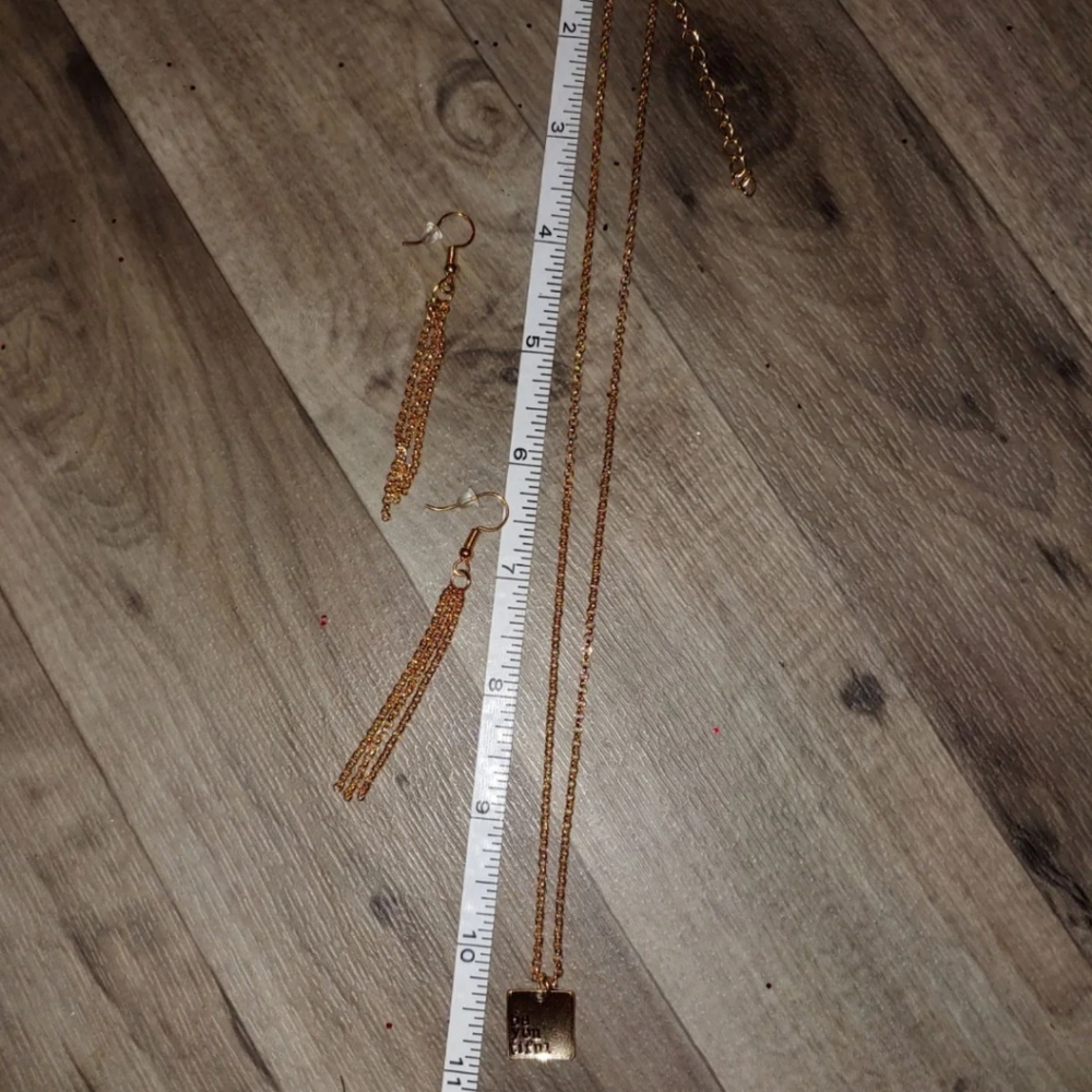 Beautiful You Accessory Set - Picture 2 of 4